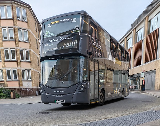 Oxford Bus Company | 711 | BJ73 WWR