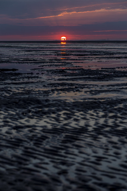 Sonnenuntergang im Wattenmeer... | Sunset in the Wadden Sea...