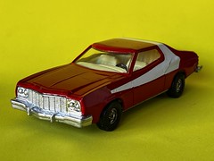 Corgi Toys - Number 57402 - Ford Gran Torino - Starsky and Hutch - 1999 Issue - Miniature Diecast Metal Scale Model Motor Vehicle