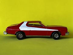 Corgi Toys - Number 57402 - Ford Gran Torino - Starsky and Hutch - 1999 Issue - Miniature Diecast Metal Scale Model Motor Vehicle