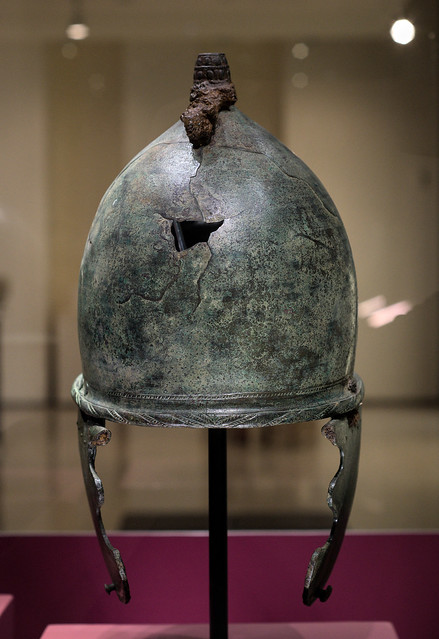 Taranto, Contrada Lupoli, Tomb XLIII: helmet 2, 1