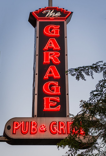 The Garage Pub & Grill 
