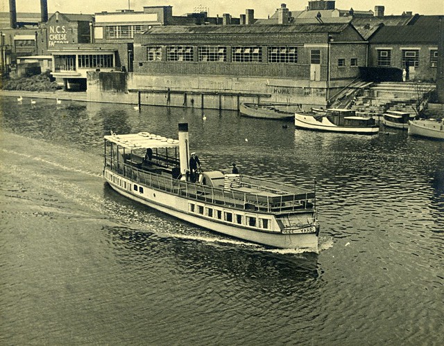 Pride of the Yare at Nottingham on River Trent around 1950  img122J