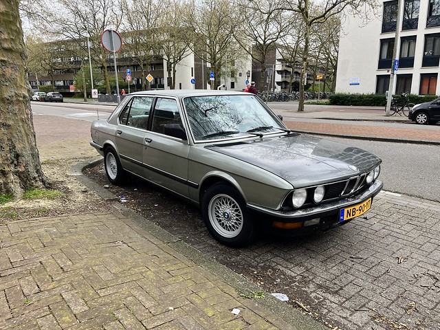 BMW e28