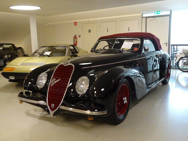 Alfa Romeo 6C 2500 Sport Convertible 1939 bij Gallery Aaldering