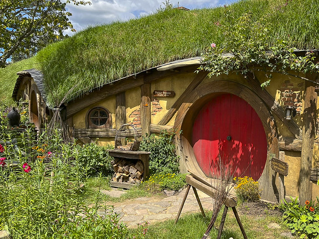 Welcome to visit a hobbit house
