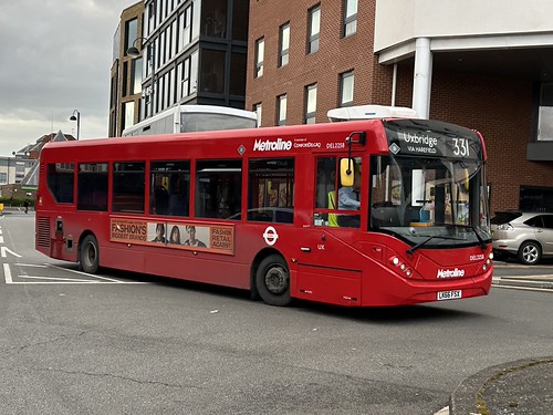 Metroline • DEL2258 • LK66FSX | by Gage 75