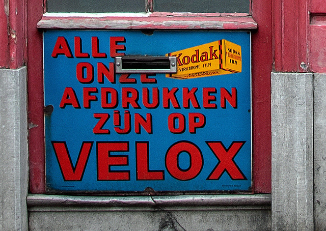 Door sign for VELOX photographic paper