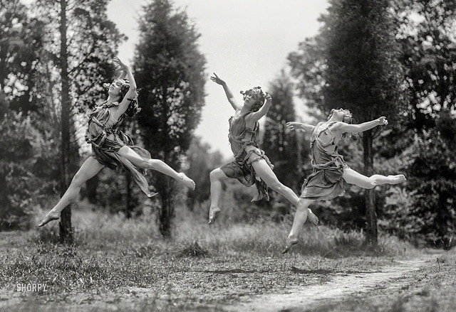 Trio 040 - National Ballet Dancers