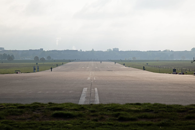 Berlin Flughafen Tempelhof  Landebahn Nord 23.4.2024