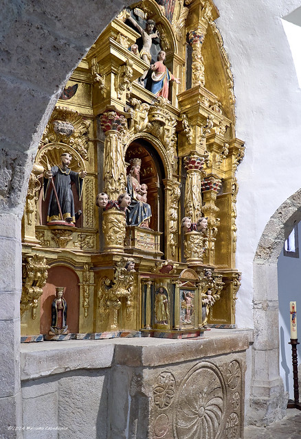 075.Santa Maria de Lebeña church - main altarpiece