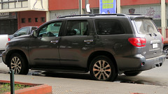 Toyota Sequoia 5.7L Limited 2016