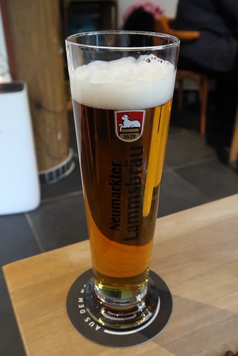 Urstoff-Bier von Neumarkter Lammsbräu