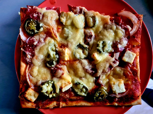 pizza salami vegetaria