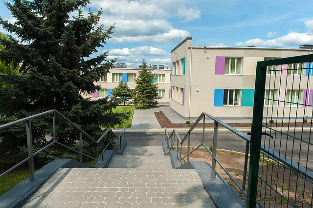 Kamianske school in Ukraine reopens after EU bank-supported reconstruction