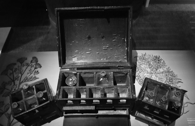 Travelling Apothecary Case (18th century), Sint Janshospitaal, Brugge