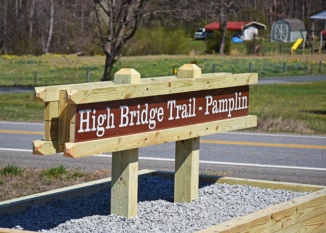 High Bridge Pamplin sign