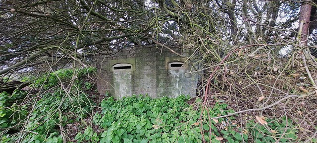 WWII, Artillery Observation Post, The Mount, Alderton.