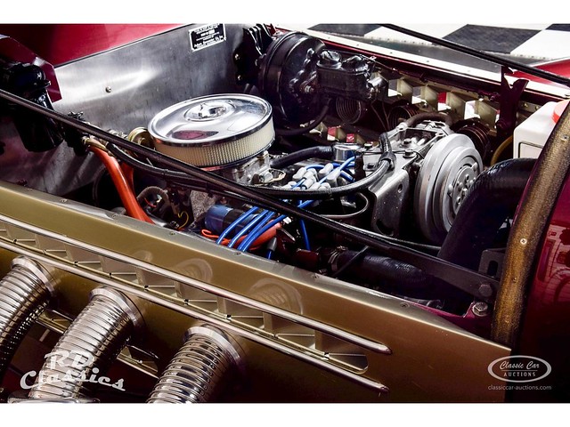 Auburn Speedster V8 1978 fake pipes