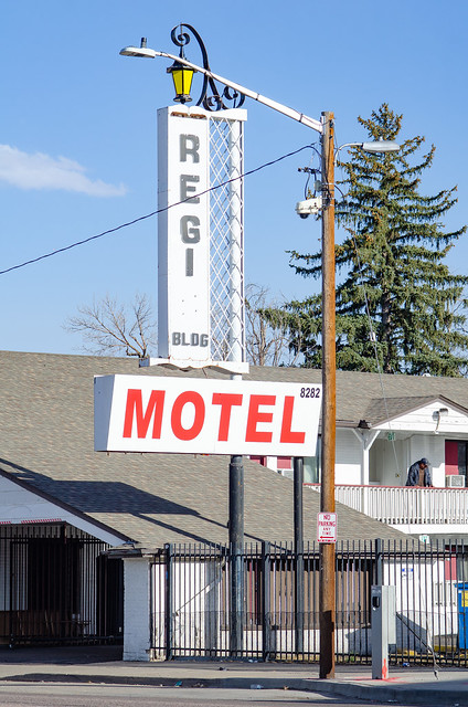Regis Motel