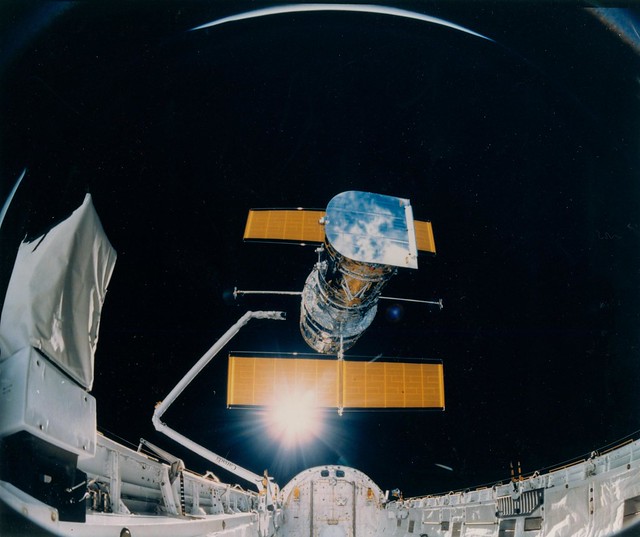 Deploying the Hubble Space Telescope