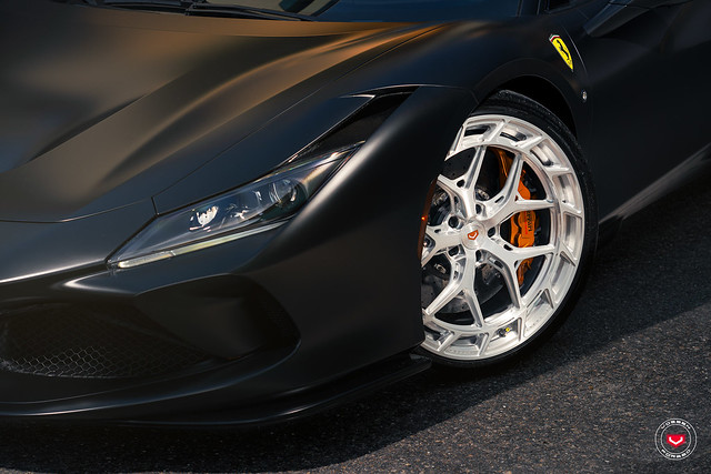 Ferrari F8 - LC3 Series - LC3-01T - © Vossen Wheels 2024 - 10