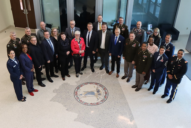 Delegation from Finnish Parliament Defense Affairs Committee visits VNG