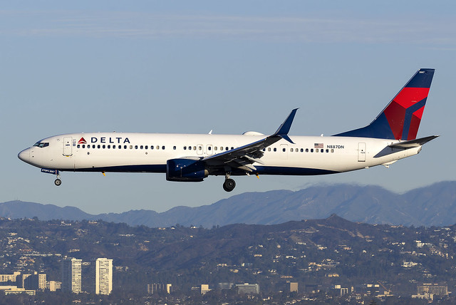 Delta Air Lines Boeing 737-900ER N887DN at Los Angeles Airport LAX/KLAX