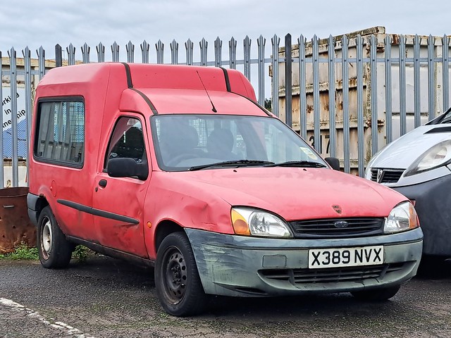 2000 Ford Fiesta Courier