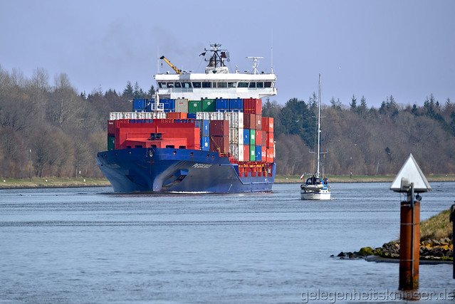 Containerschiff 