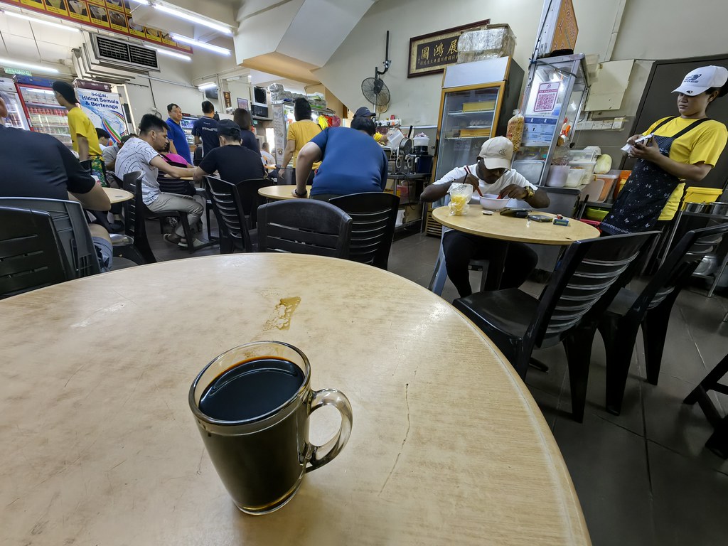熱咖啡烏 Kopi O Kosong rm$2.70 @ 古早味(滑滑板面)白咖啡專賣店 Restoran The Unique Taste at Puchong Bandar Puteri