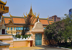 Phnom Penh - Royal Palace Complex - Khemarin Palace (King's Official Residence)