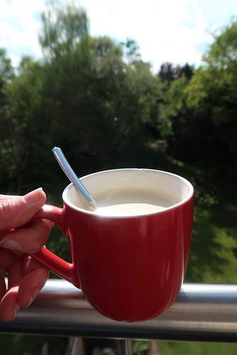 Feierabendkaffee (auf unserem Balkon)