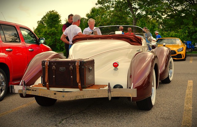 old classic car-an AUBURN