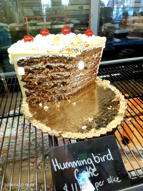 Hummingbird cakes