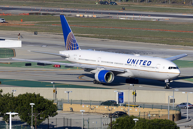 United Airlines Boeing 777-200 N779UA at Los Angeles Airport LAX/KLAX
