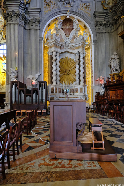 Udine, Cattedrale. Zanin organ