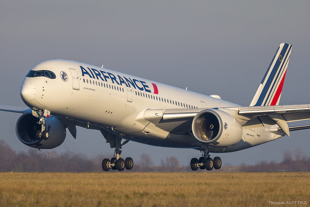 Air France Airbus A350-900 (F-HUVA) 
