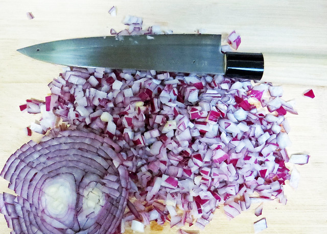 Chopping onion – first stage and a nostaglic chef's knife story 20240315-085247
