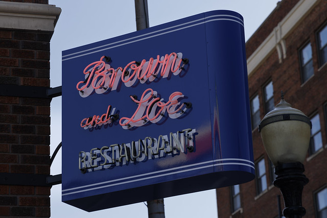 Brown & Loe Restaurant Sign