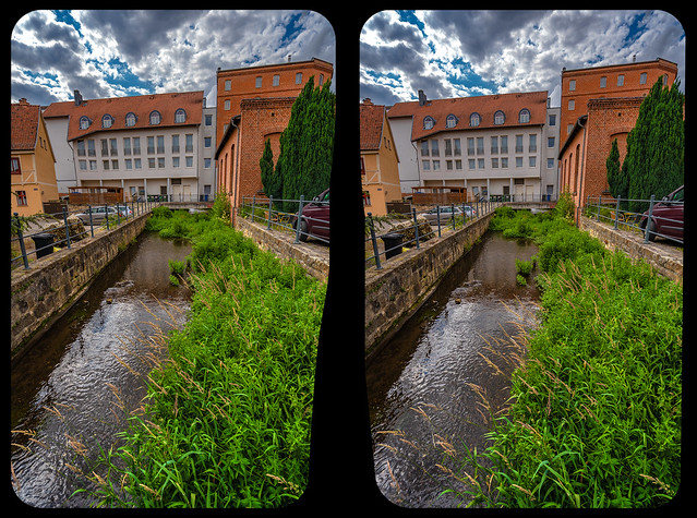 Medieval ditch 3-D / CrossView / Stereoscopy