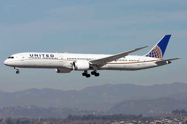 United Airlines | Boeing 787-10 | N12005 | Los Angeles International