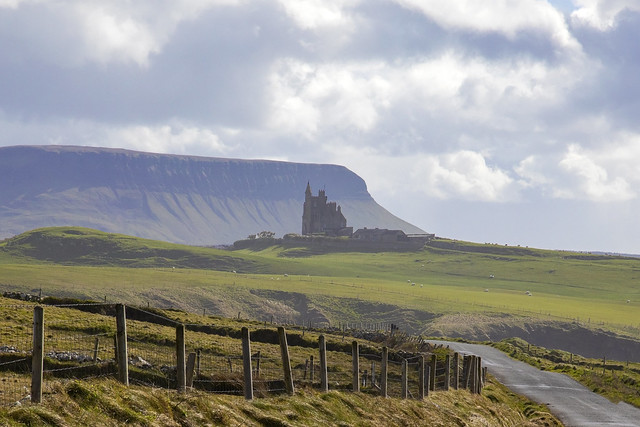 Mullaghmore castle with Benbulben in the background