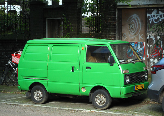 1982 Daihatsu Hijet Wide 55 Mini-Van