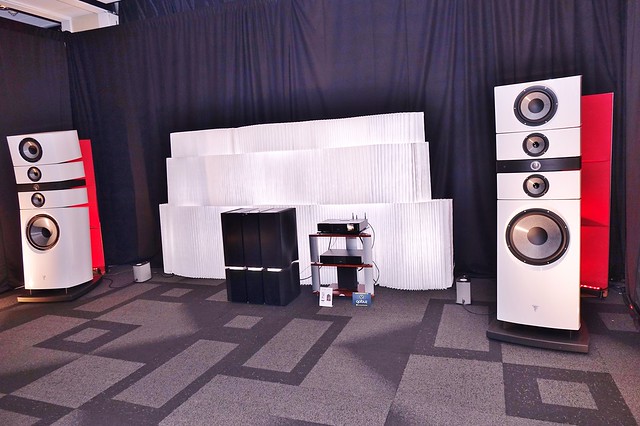 Sony RX10, Focal Grand Utopia Loudspeaker, Naim Statement Amplifier, System $1,000,000, Montréal Audiofest, Hôtel Bonaventure, Montréal, March 2024 (125)