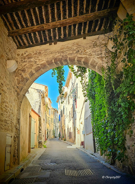 Ollioules village pittoresque Provençal qui fait son charme. Région PACA. Var