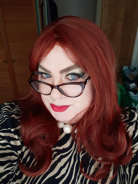 Red hair and lips Dolly