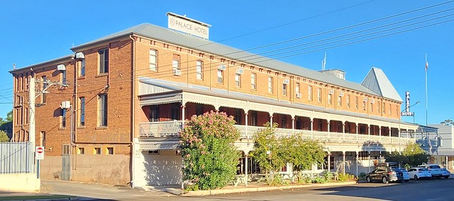 72 The Palace Hotel, Broken Hill cropped 20240421_074548