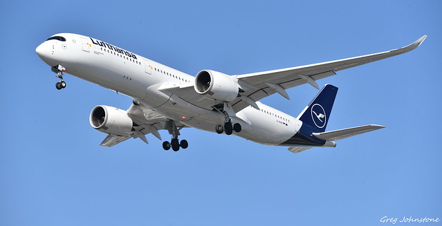 Lufthansa A350 - 3
