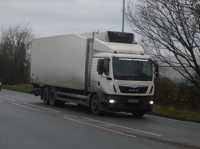 DG65 BKN On the A5 At Oswestry